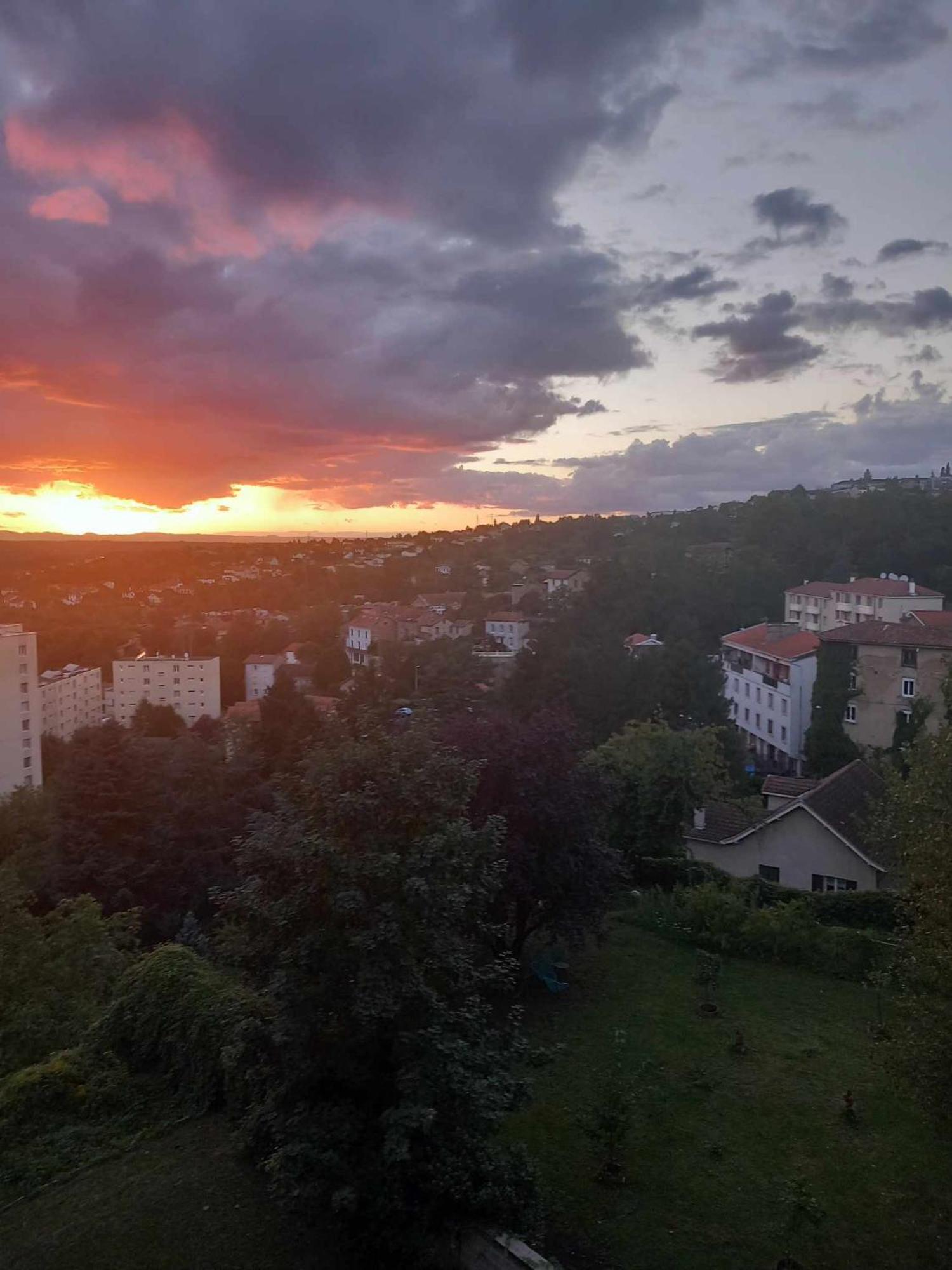 L'Appart De Babou Rez De Chaussee Parking Free Draps Wifi Тьер Экстерьер фото